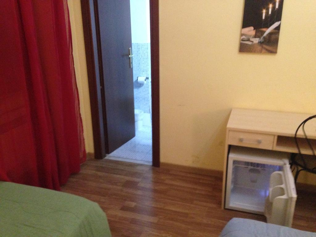 Le Charme House 2 Bed and Breakfast Rom Exteriör bild