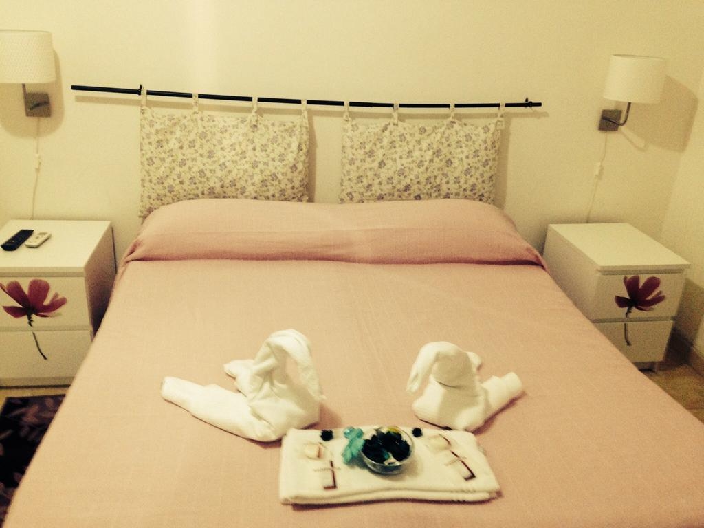 Le Charme House 2 Bed and Breakfast Rom Exteriör bild
